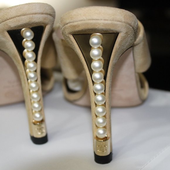 CHANEL Beige Gold Pearl Heel - Picture 9 of 11